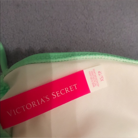Victoria’s Secret Mint Green Triangle Bikini Top - Picture 3 of 4